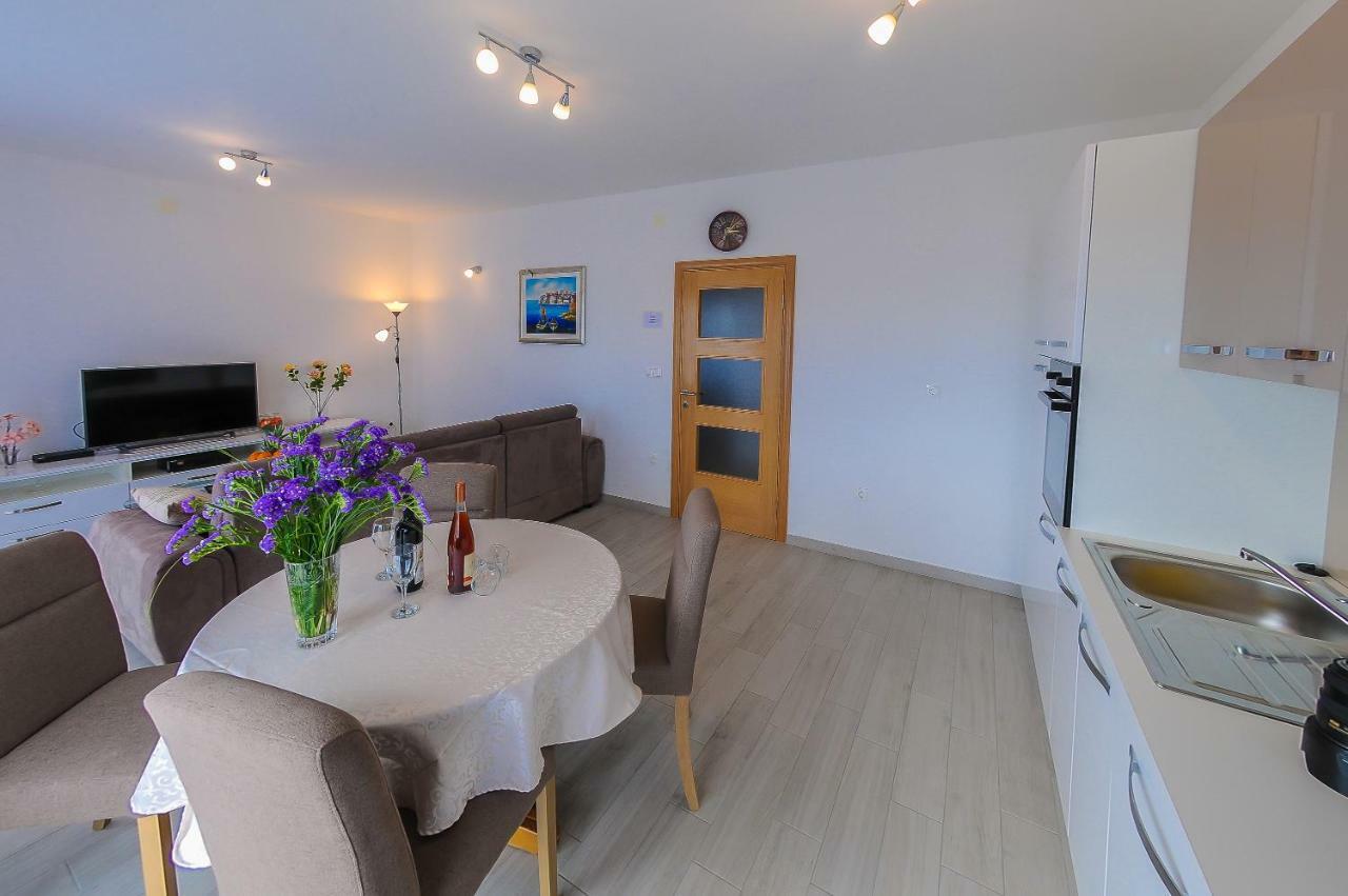 Apartment Petar Kastela Luaran gambar