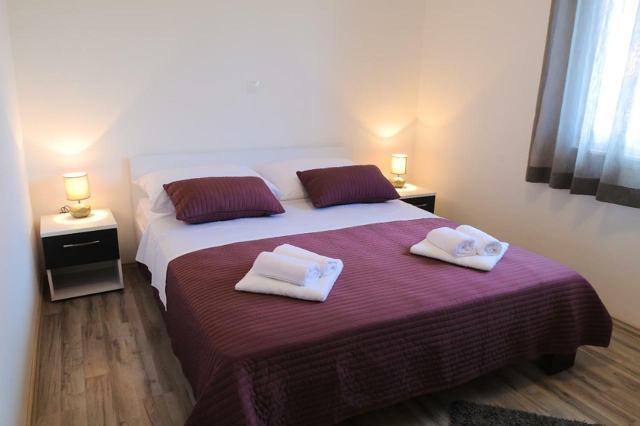 Apartment Petar Kastela Luaran gambar